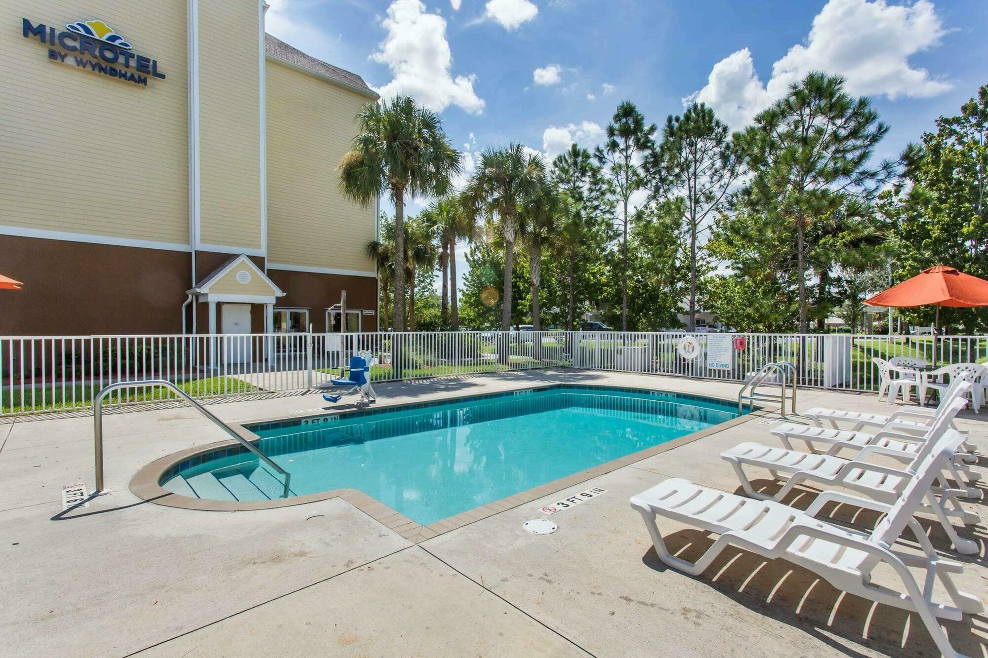 Quality Inn & Suites Lehigh Acres Fort Myers Exterior photo